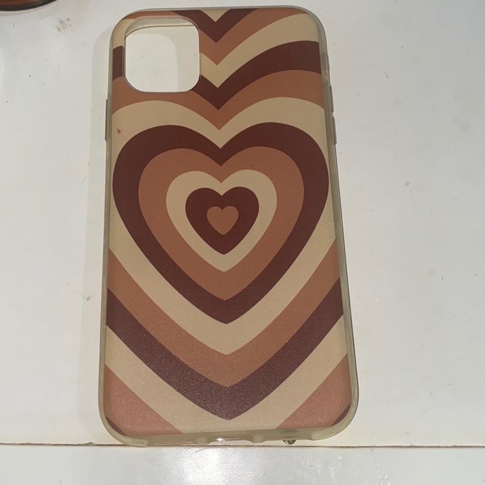 iphone 11 aesthetic brown heart case